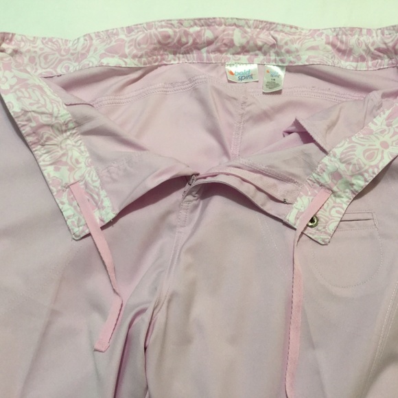 Bold Spirit Sport Shorts - Picture 5 of 5